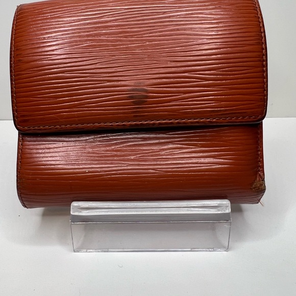Preowned Louis Vuitton Double Snap Trifold Epi Brown Wallet - Picture 2 of 9